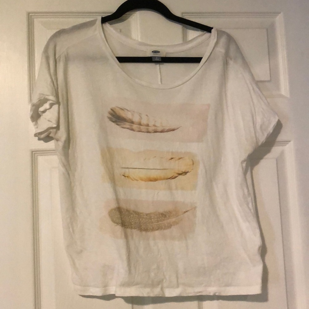 Old navy graphic top size L ( worn twice)